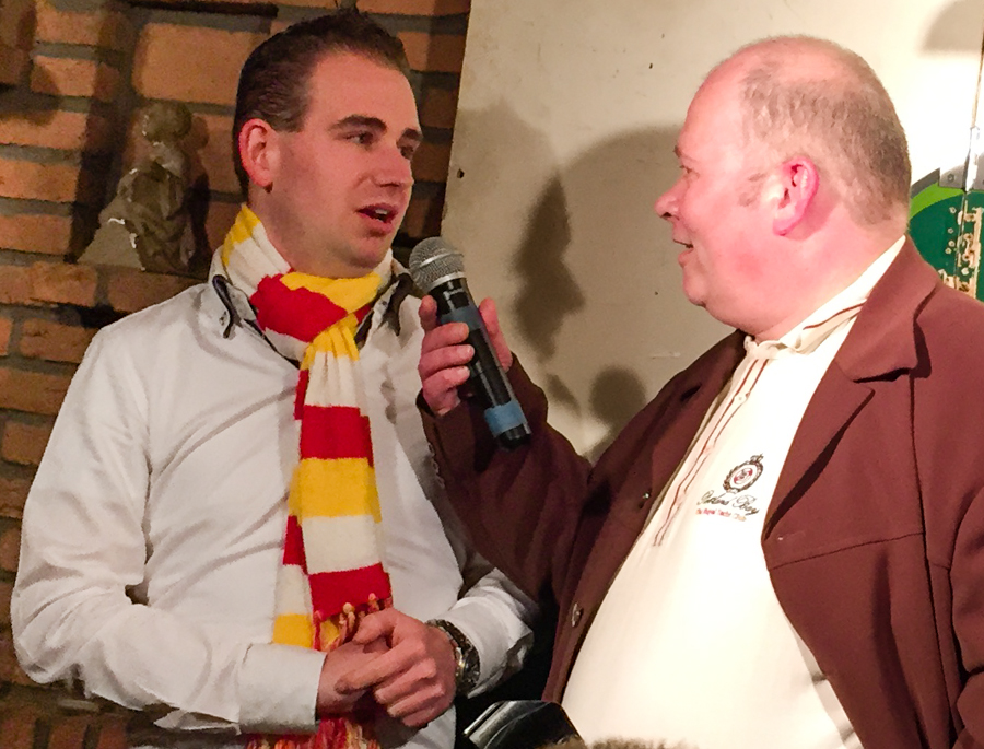 Eric Kivit (rechts) tijdens de kletsavond