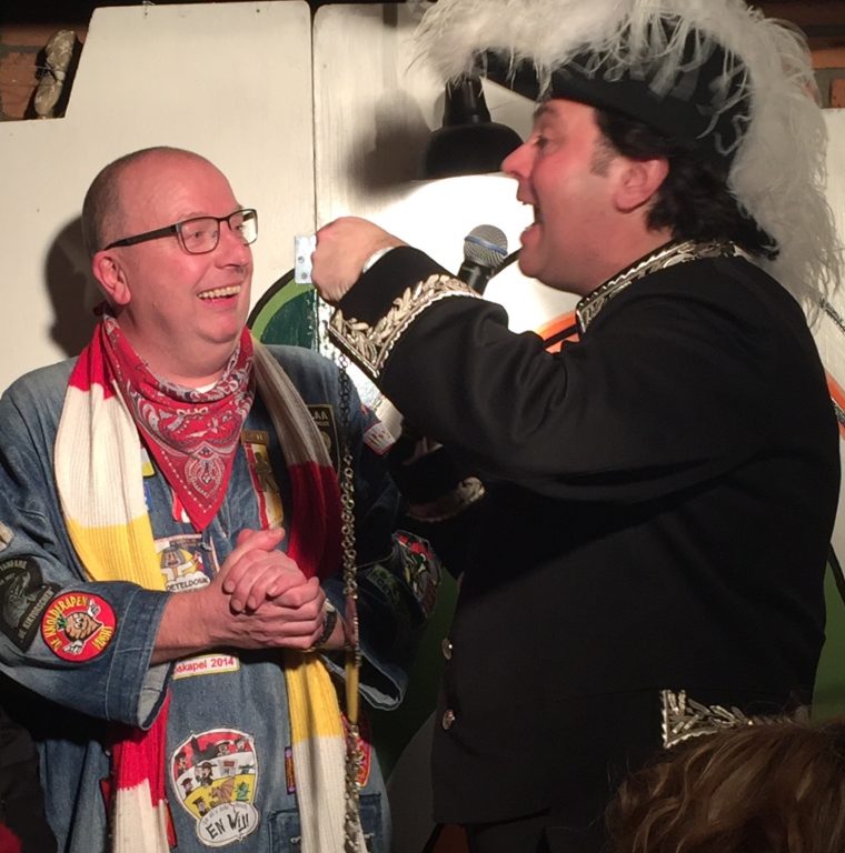 Wim Brouwers als Oeteldonksche Staat (foto: Martijn de Bie)